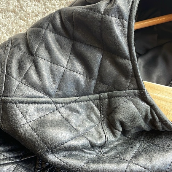 QUILTED LEATHER BOMBER JACKET - Picture 13 of 14